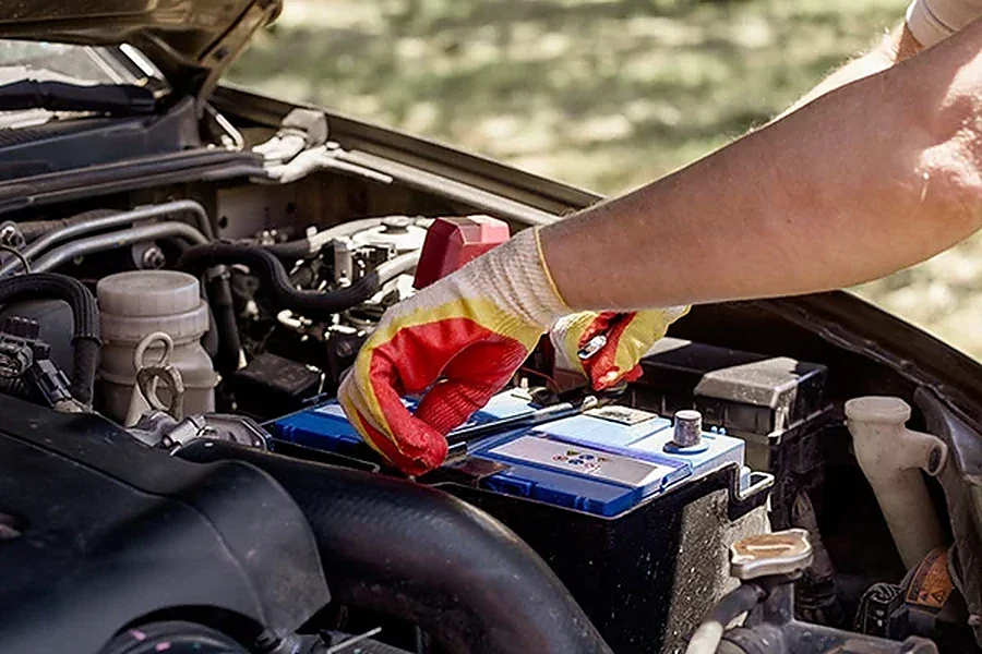 Affordable Mobile Car Battery Replacement in Salinas, CA Affordable Mobile Car Battery Replacement in Salinas, CA
